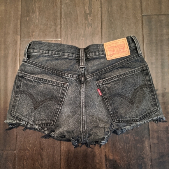 Black Levi Distressed Shorts! - Picture 3 of 6